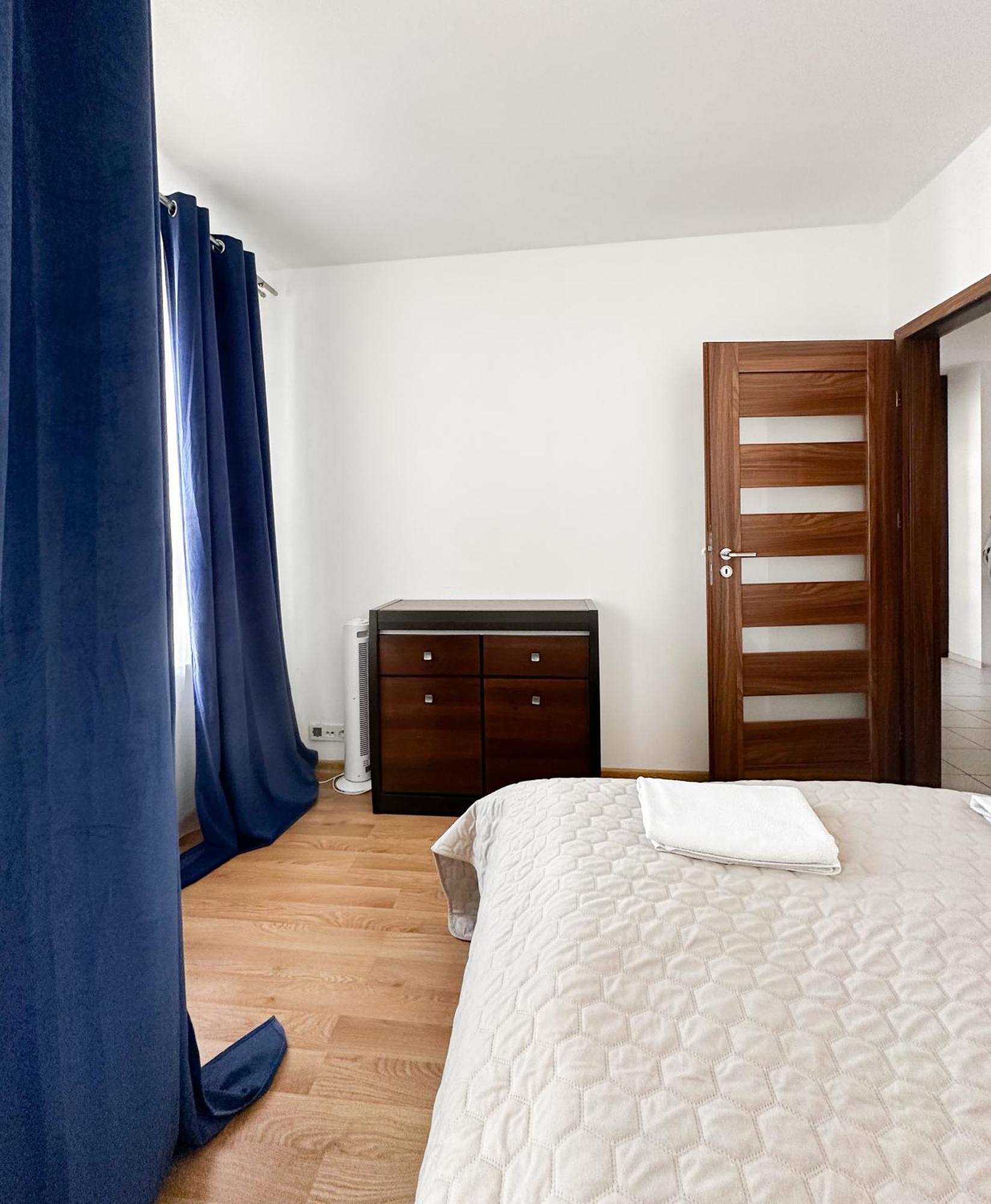 Warsaw Inside Apartments Exterior photo